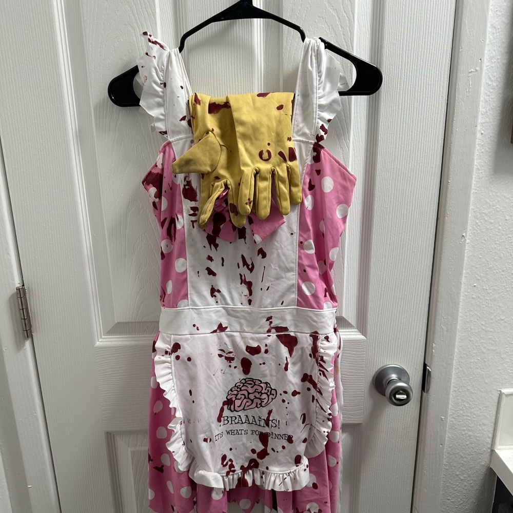 Zombie housewife costume